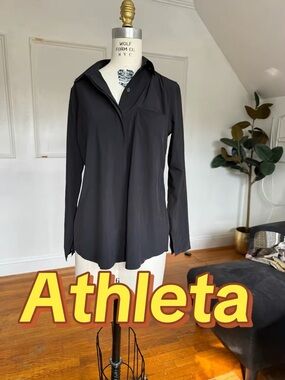 Athleta Black Long-Sleeve Button-Down Blouse